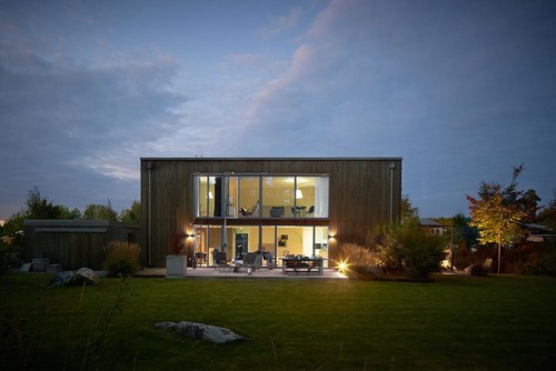 窓の配置で表情をつくりだした スウェーデンの美しい家 Houzz ハウズ