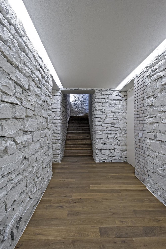 Пример оригинального дизайна: коридор в стиле кантри