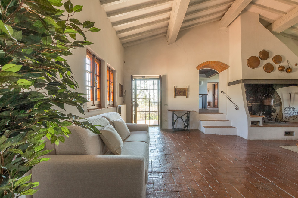 DESIGN REAL ESTATE CASALE IN VENDITA Farmhouse Entry Florence