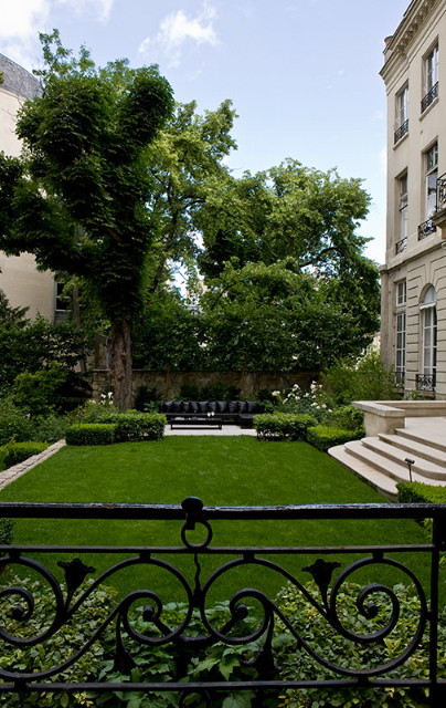 This is an example of a garden in Paris.