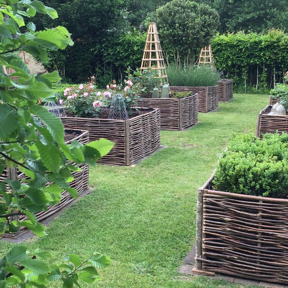 Réalisation d'un jardin champêtre.