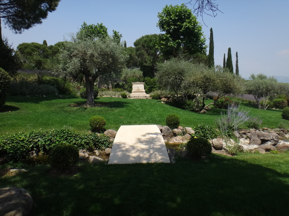 Exemple d'un jardin méditerranéen.