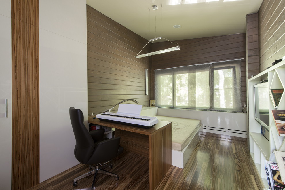 Идея дизайна: кабинет среднего размера в современном стиле