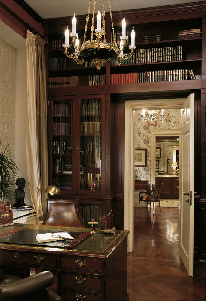 Пример оригинального дизайна: кабинет в викторианском стиле