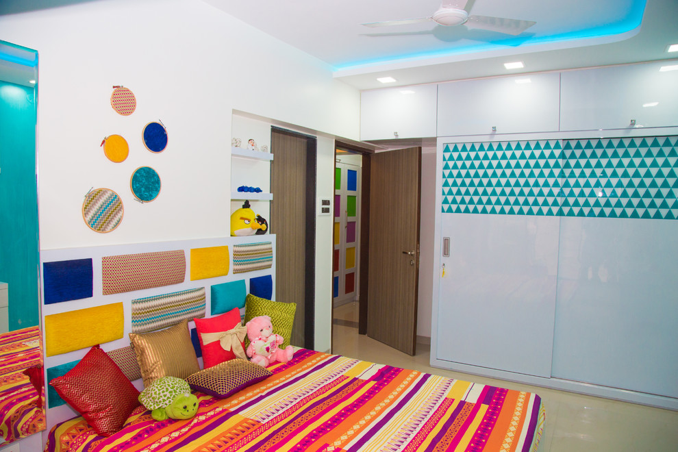 This is an example of a kids' bedroom in Mumbai.