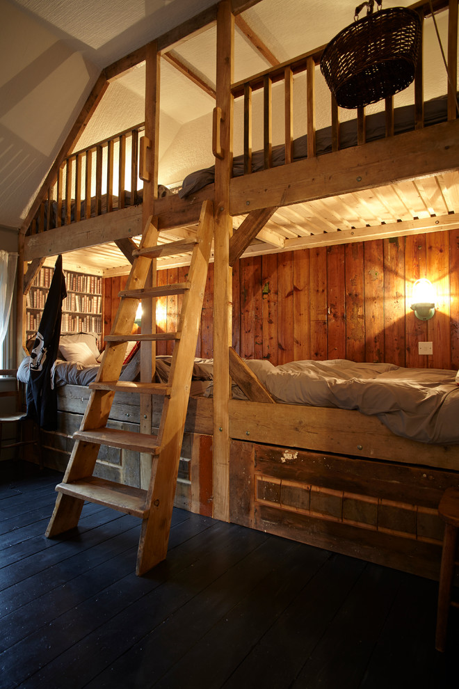 Inspiration for a rustic kids' bedroom in Sussex.