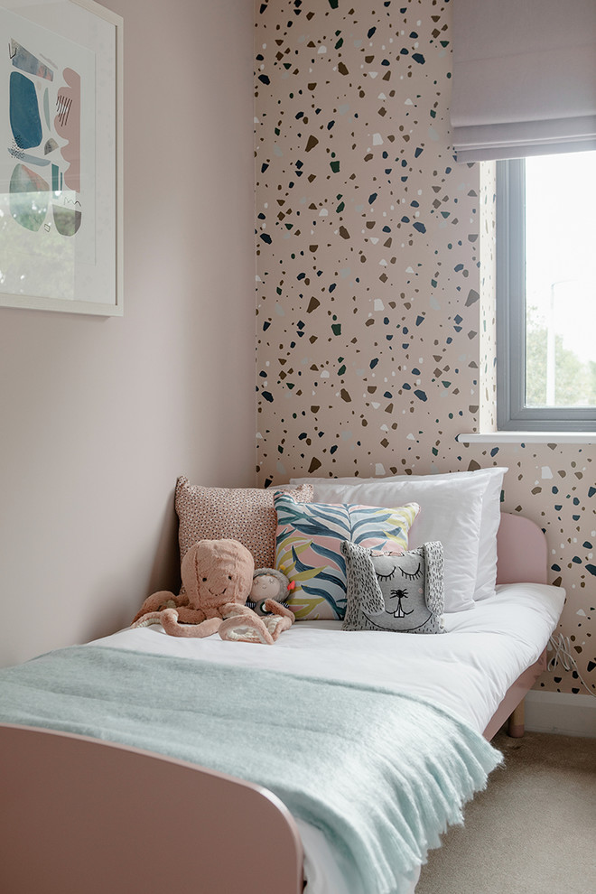 Inspiration för ett skandinaviskt flickrum för 4-10-åringar, med rosa väggar