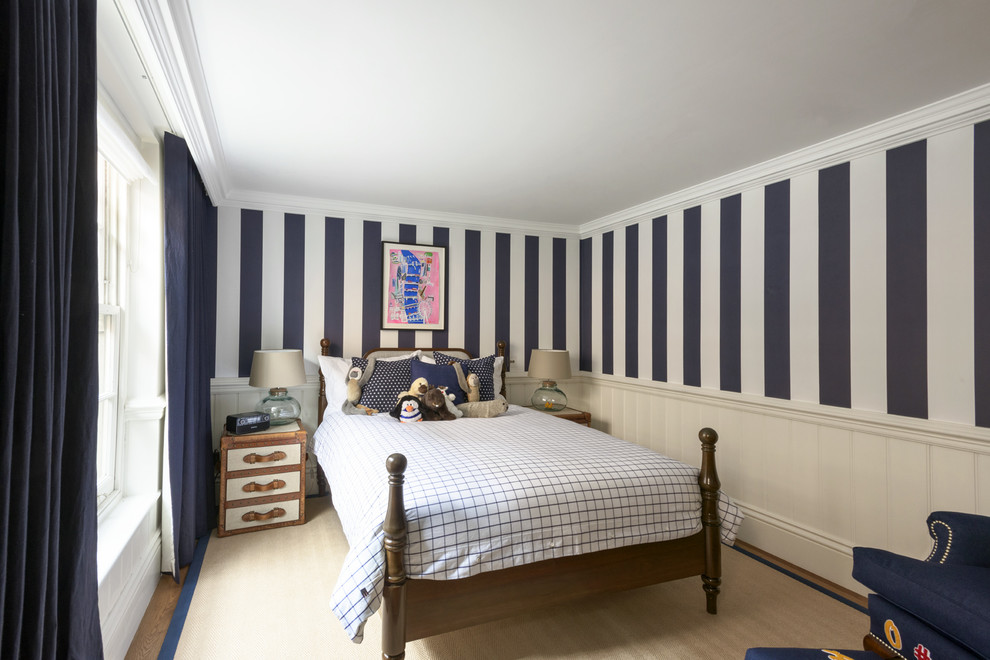 Modelo de dormitorio infantil de 4 a 10 años clásico de tamaño medio con paredes multicolor