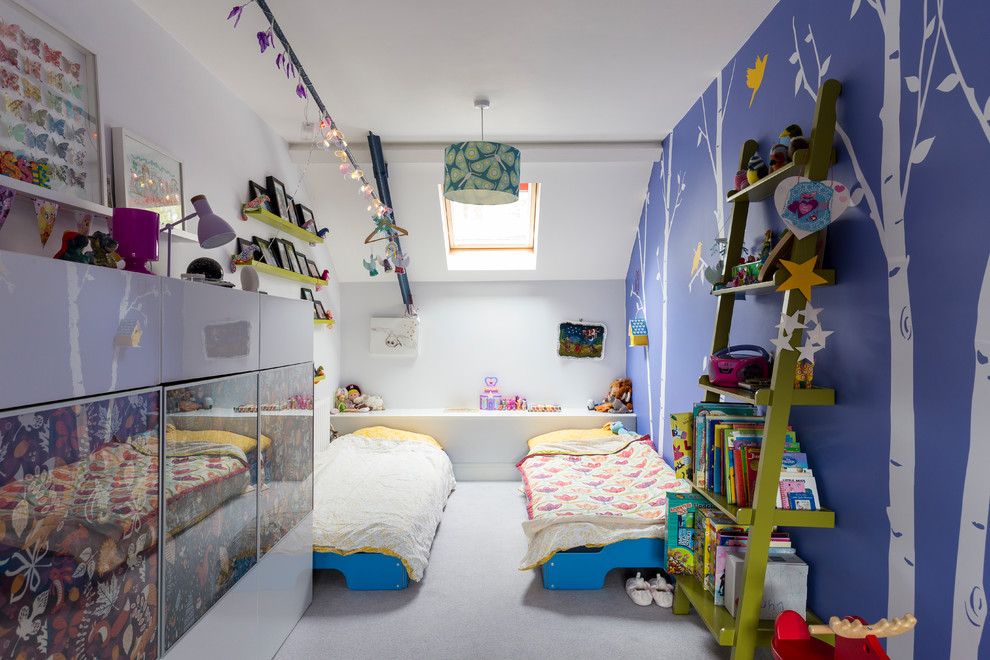 Design ideas for a contemporary kids' bedroom in London.