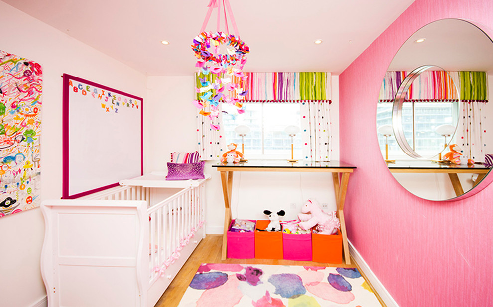 Kleines Modernes Kinderzimmer in London