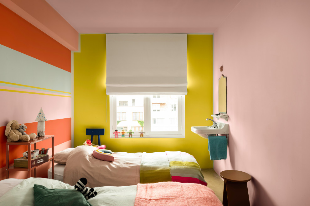 Inspiration for a modern kids' bedroom in Berkshire.