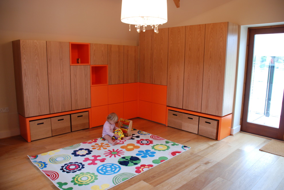 Photo of a contemporary kids' bedroom in Hertfordshire.