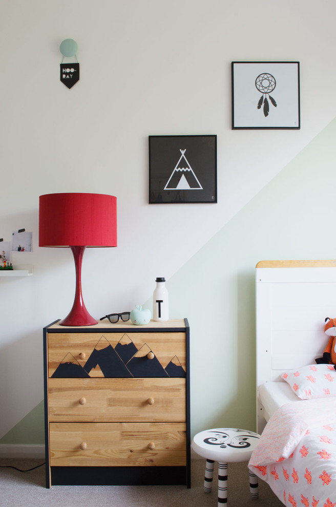 Diseño de dormitorio infantil escandinavo pequeño