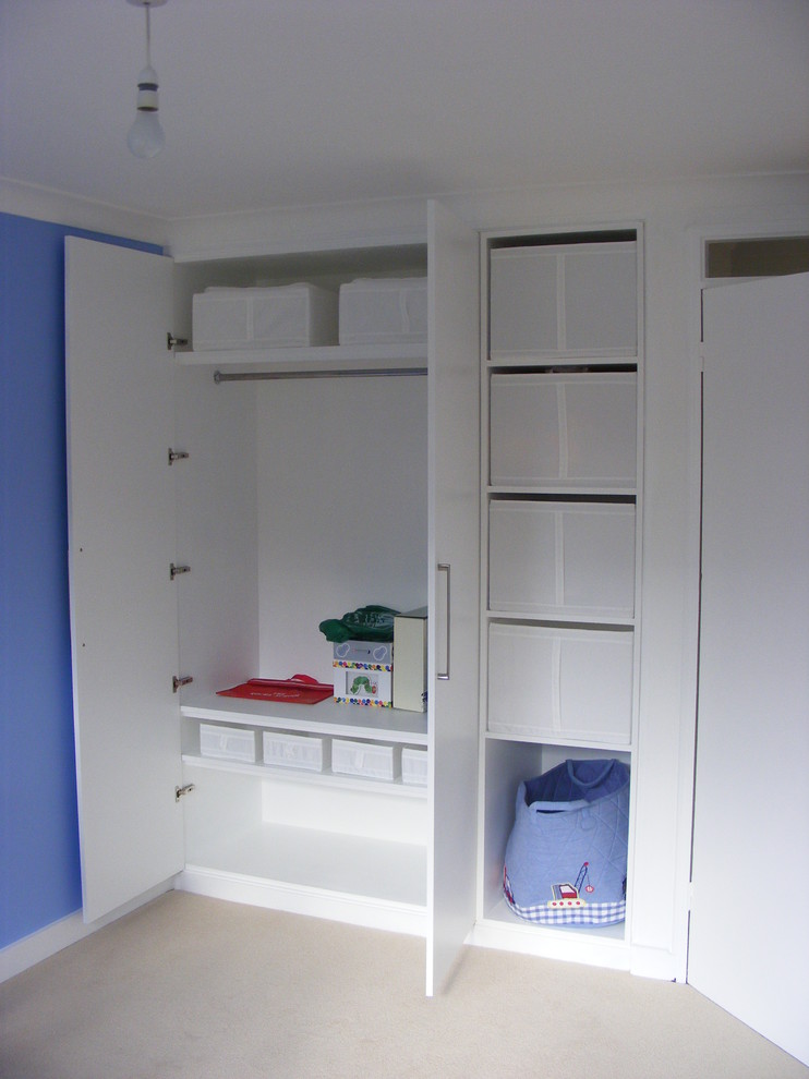 Inspiration for a modern kids' room remodel in London