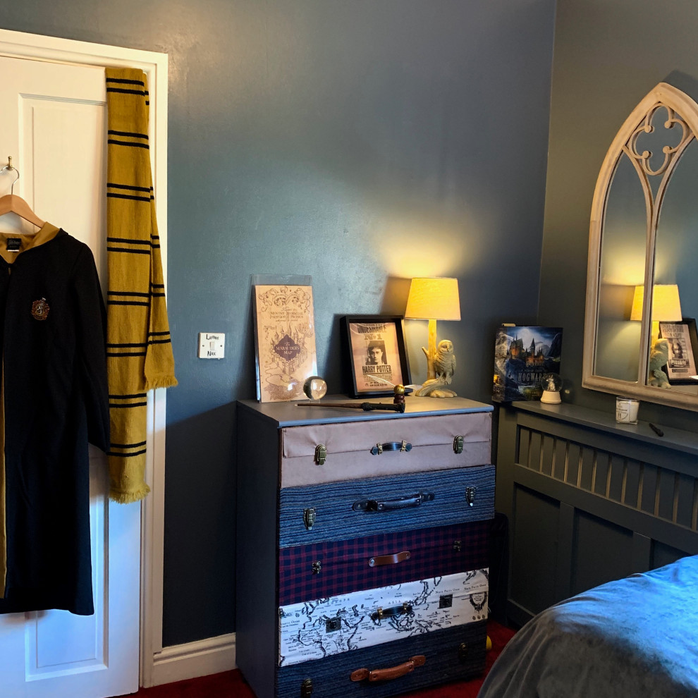 Photo of a traditional kids' bedroom in Cardiff with blue walls and carpet.