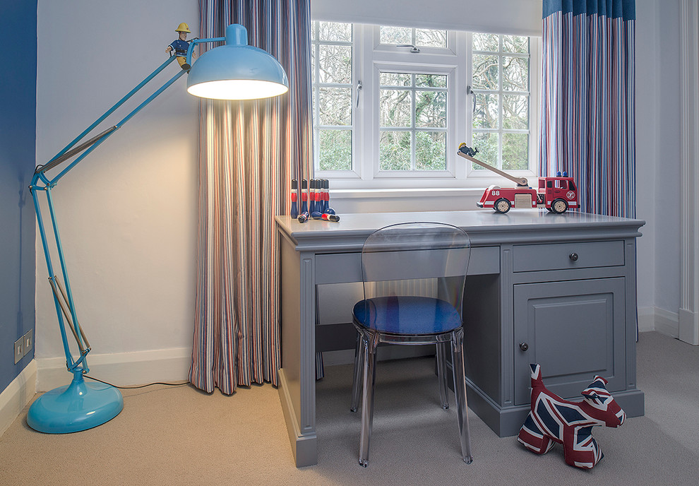 This is an example of a contemporary kids' bedroom in Hampshire.