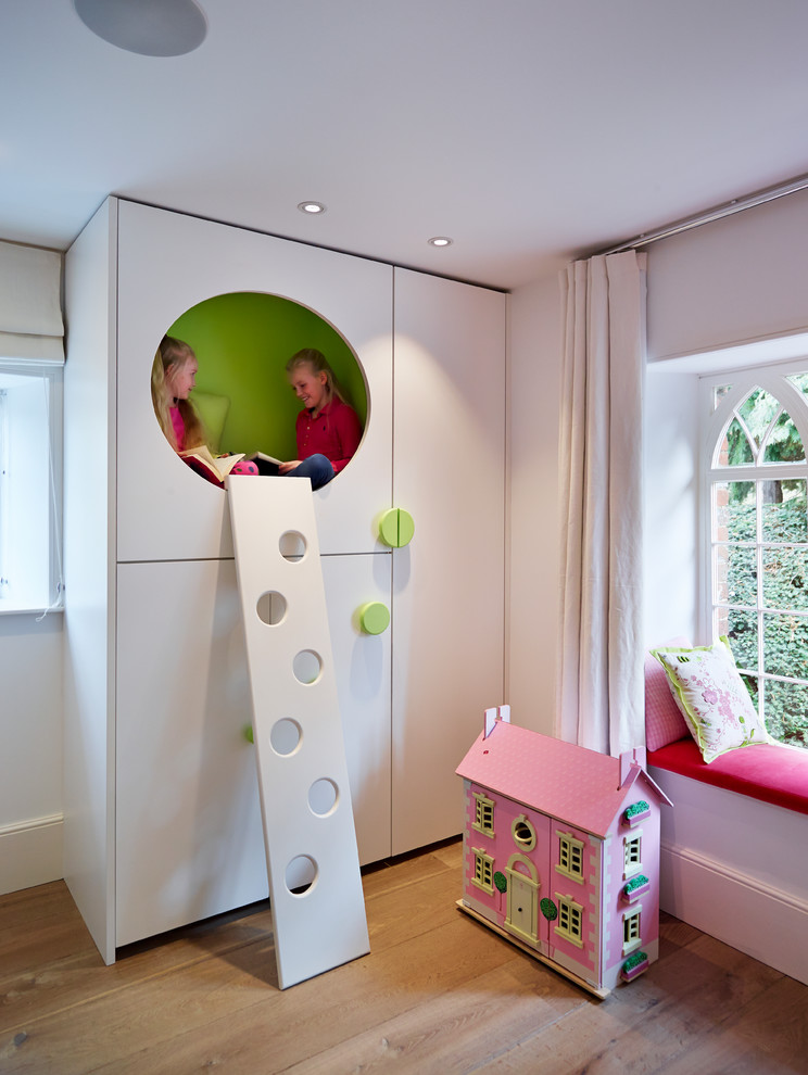 Teddy Edwards Bespoke Children's Room Furnitures Contemporary Kids