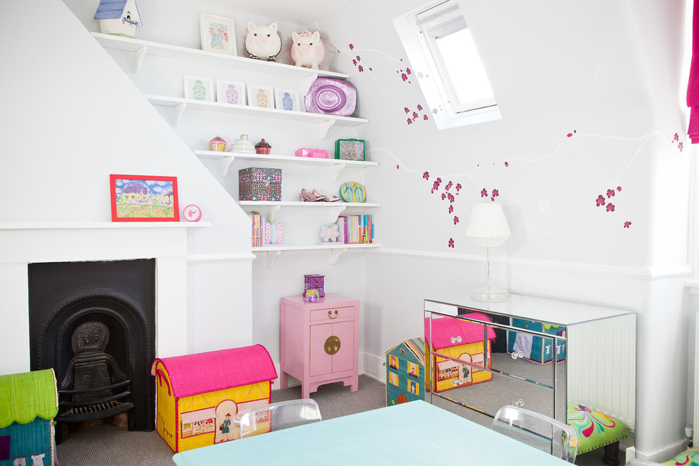 Modernes Kinderzimmer in Sussex