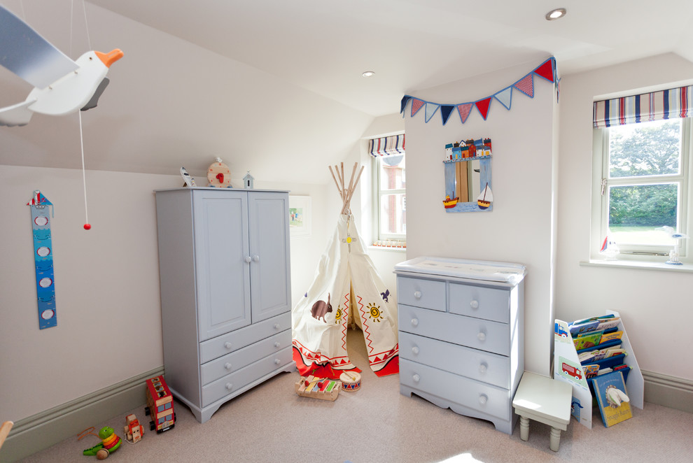 Design ideas for a rustic kids' bedroom in Surrey.