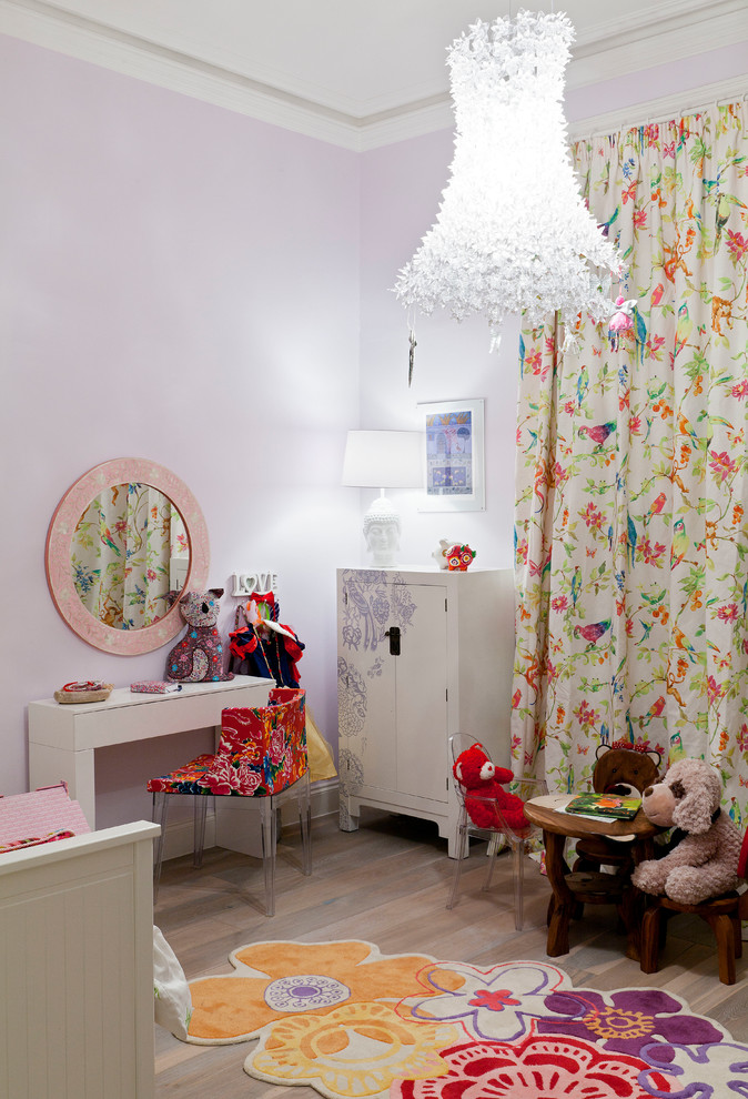 Example of an eclectic kids' room design in Glasgow
