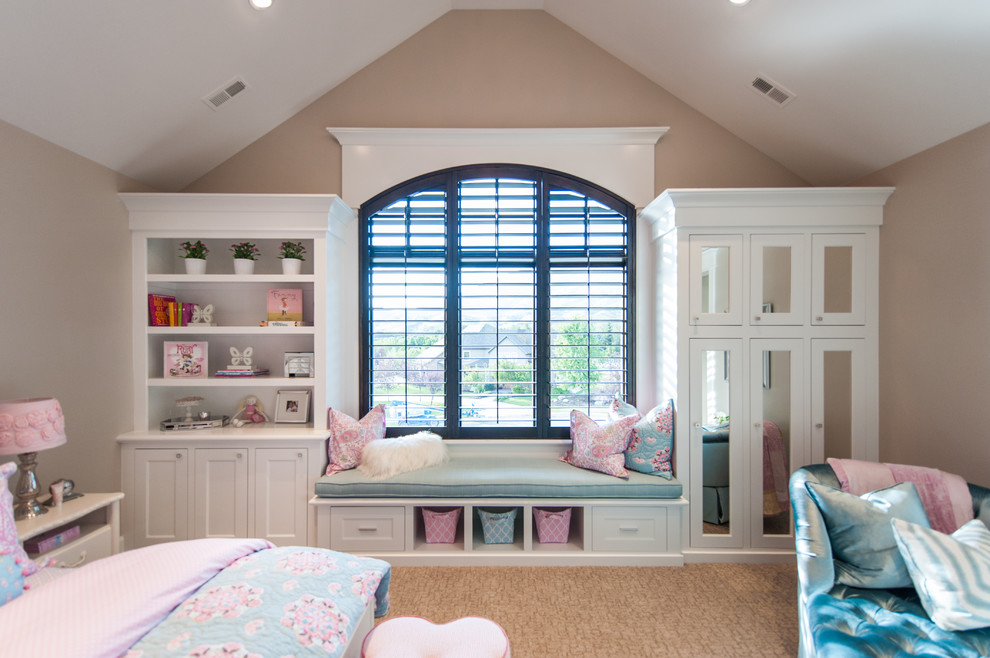 Example of a transitional kids' room design in Salt Lake City