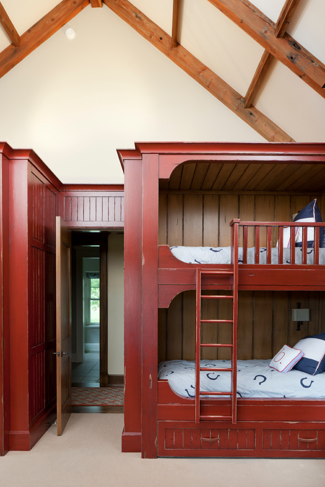 他の地域にある高級な広いトランジショナルスタイルのおしゃれな子供部屋 (カーペット敷き、児童向け、ベージュの壁、二段ベッド) の写真