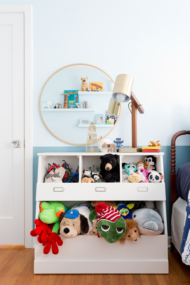 Example of a beach style kids' room design in Los Angeles