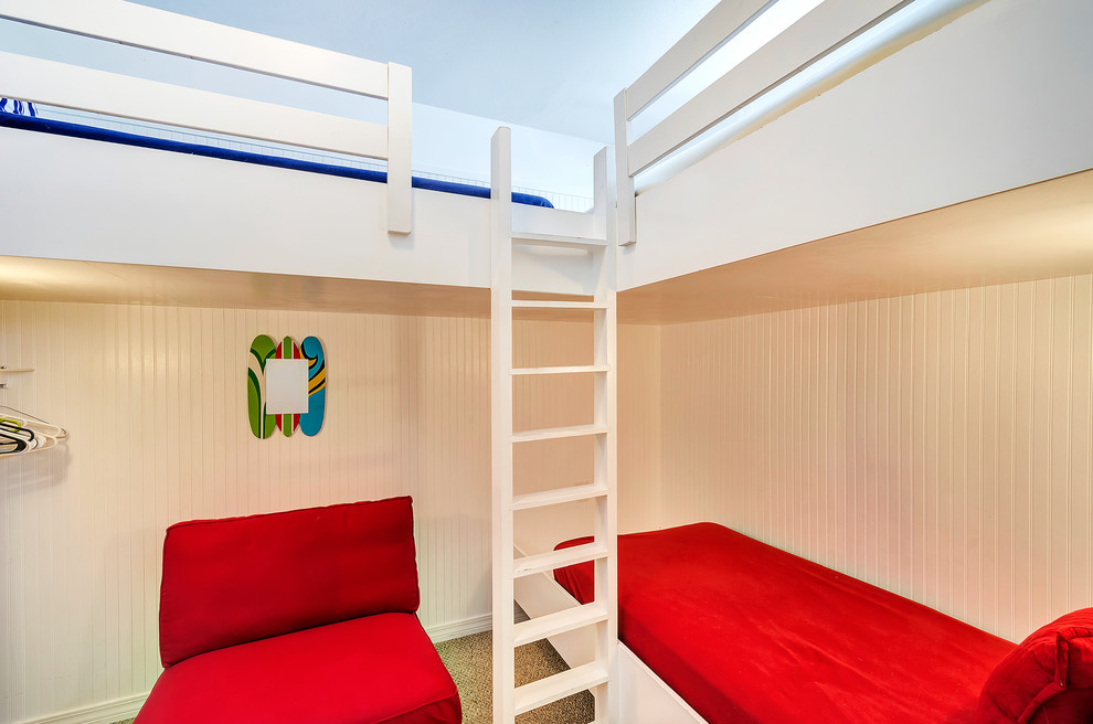 Inspiration for a nautical kids' bedroom in Miami.