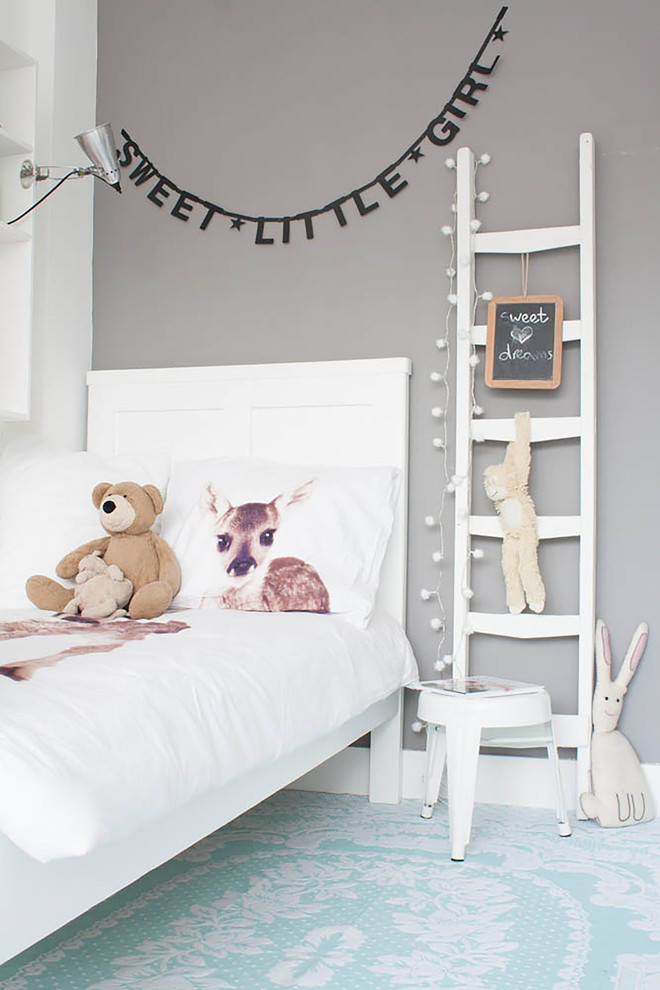 This is an example of a scandi kids' bedroom in Amsterdam.