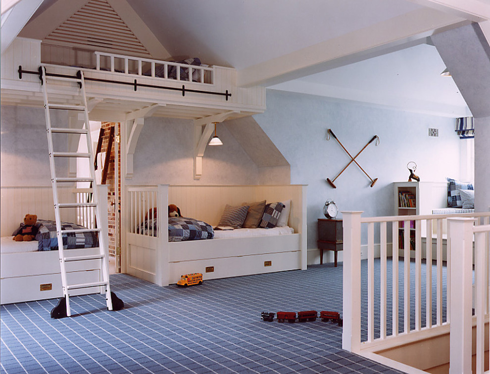 Inspiration pour une chambre d'enfant rustique avec un mur bleu.