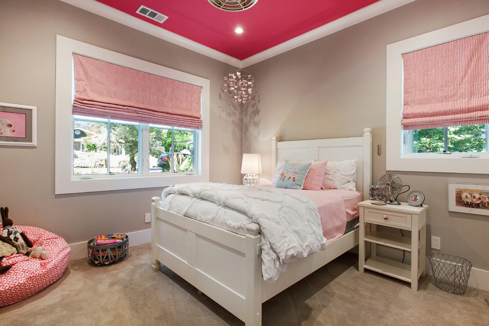 Mittelgroßes Country Mädchenzimmer mit Teppichboden, Schlafplatz und grauer Wandfarbe in San Francisco