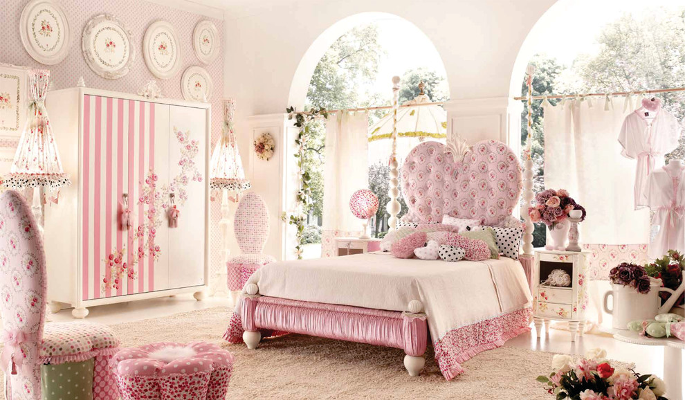 Пример оригинального дизайна: большая детская в стиле модернизм с спальным местом, розовыми стенами и ковровым покрытием для подростка, девочки