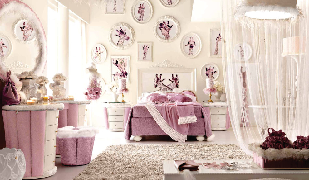 Стильный дизайн: большая детская в стиле модернизм с спальным местом, белыми стенами и ковровым покрытием для подростка, девочки - последний тренд