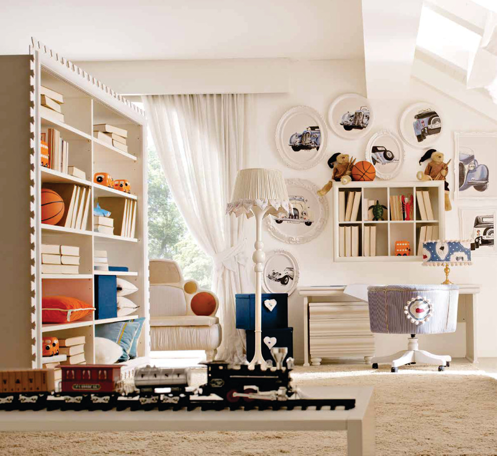 Ispirazione per una grande cameretta per bambini da 4 a 10 anni minimalista con pareti bianche e moquette