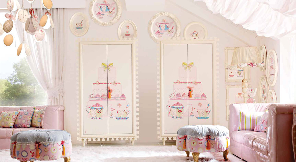 Inspiration pour une chambre d'enfant minimaliste de taille moyenne avec un mur blanc et moquette.