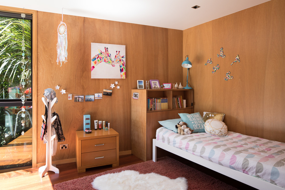 Photo of a contemporary kids' bedroom in Auckland.