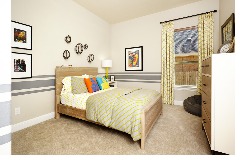 Foto de dormitorio infantil de tamaño medio con paredes multicolor y moqueta