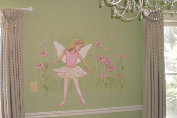 Idéer för att renovera ett mellanstort vintage flickrum kombinerat med lekrum och för 4-10-åringar, med gröna väggar
