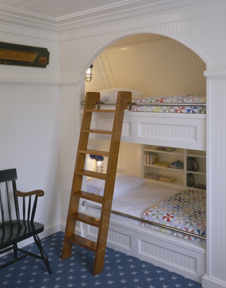 Inspiration for a traditional kids' bedroom in Boston.