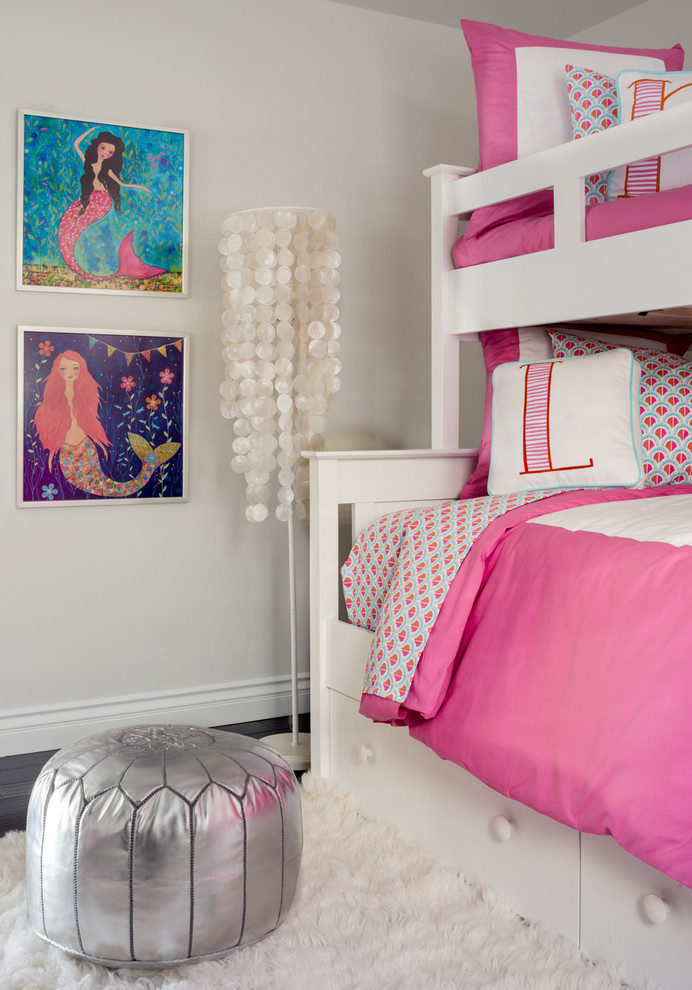 This is an example of a beach style kids' bedroom in Santa Barbara.