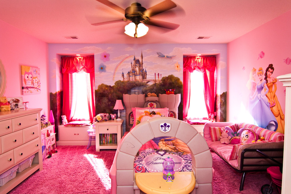 Photo of a classic kids' bedroom in Chicago.