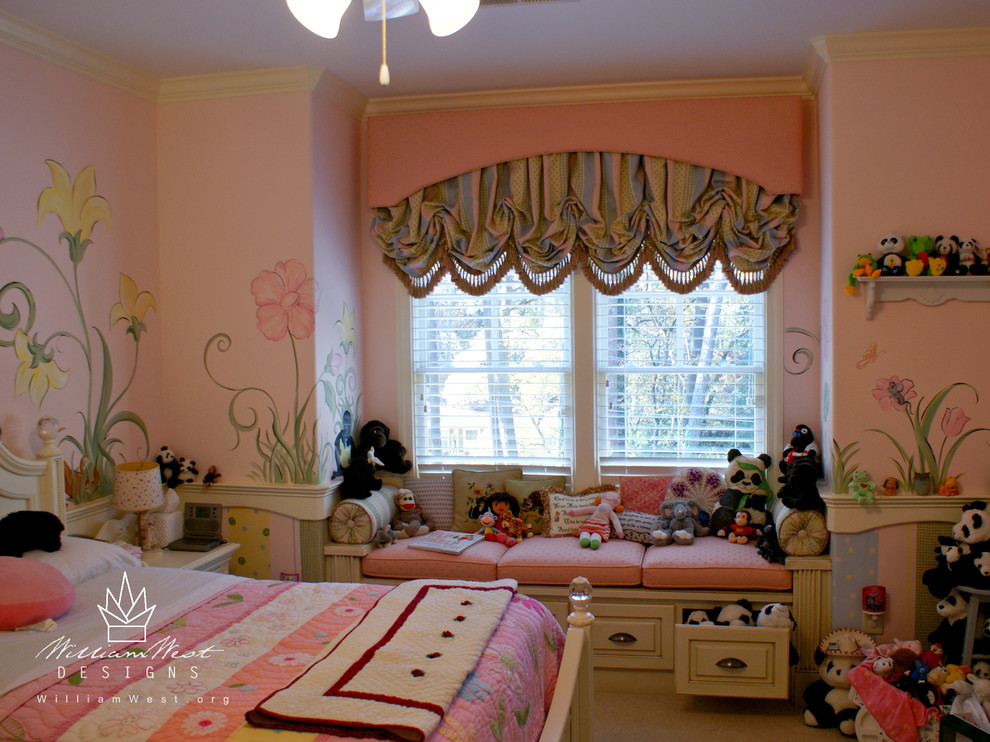 アトランタにあるトラディショナルスタイルのおしゃれな子供部屋の写真