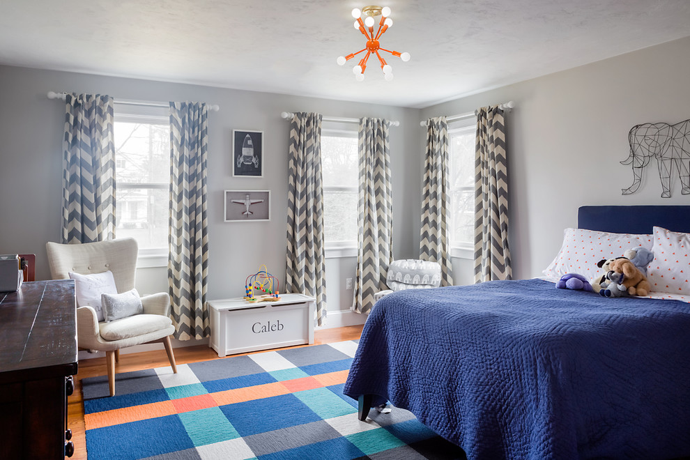 Inspiration for a traditional kids' bedroom in Boston.