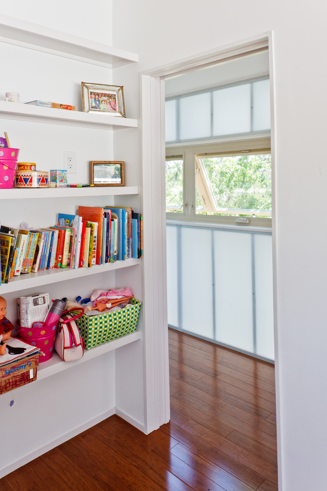 This is an example of a modern kids' bedroom in Austin.