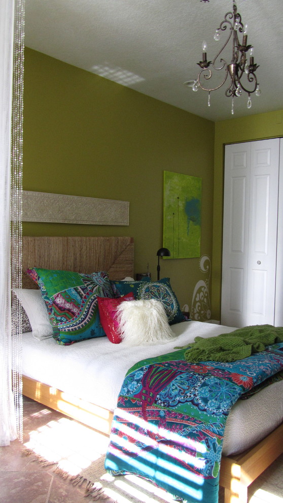 Design ideas for a bohemian kids' bedroom in Miami.