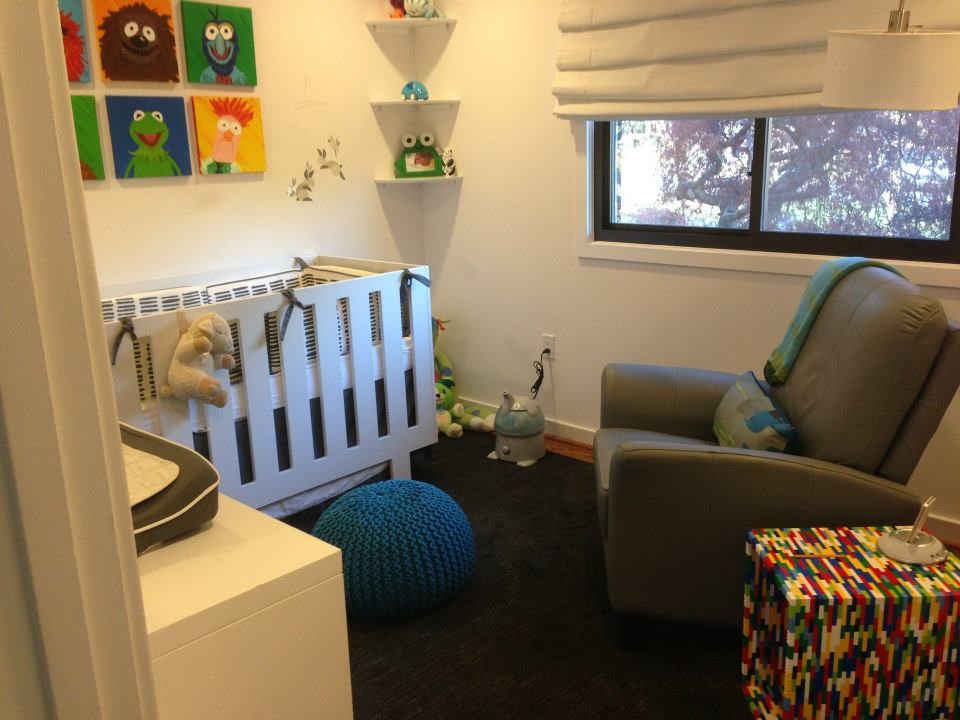 Kids' room - traditional kids' room idea in DC Metro