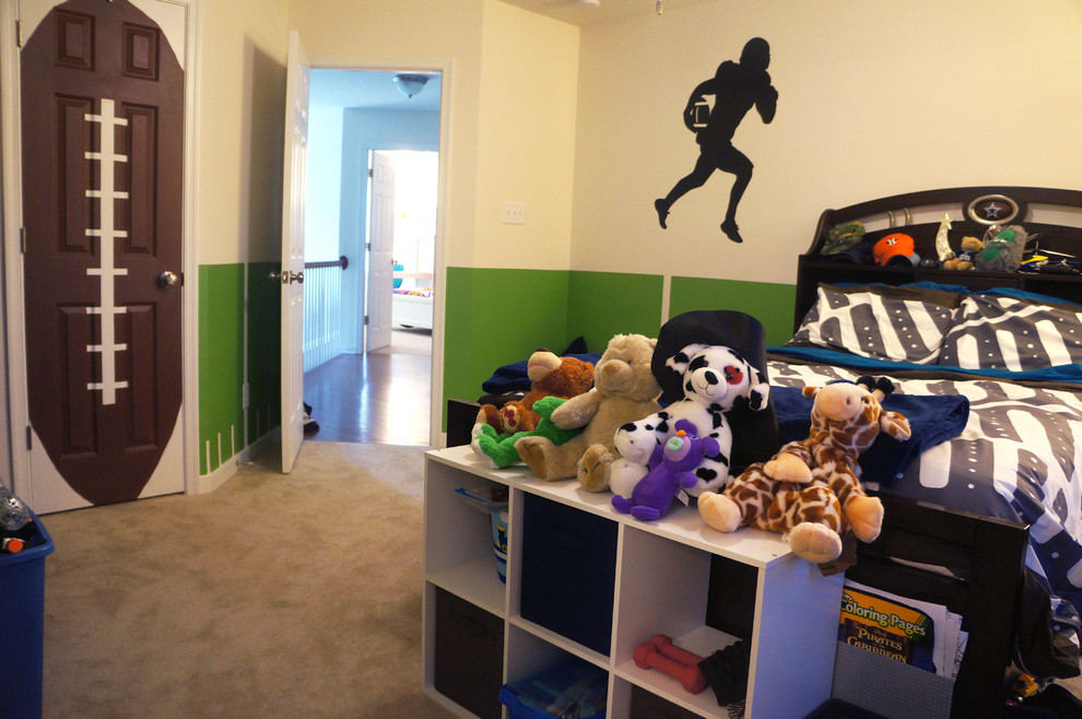 Foto de dormitorio infantil de 4 a 10 años contemporáneo de tamaño medio con paredes multicolor