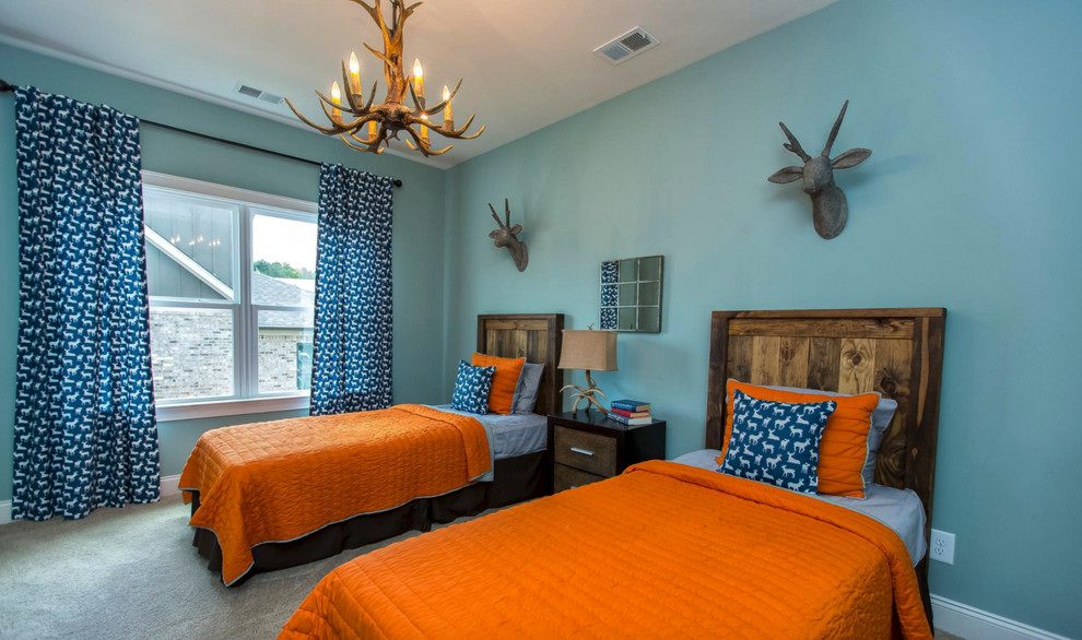 На фото: детская в стиле рустика с спальным местом, синими стенами и ковровым покрытием для подростка, двоих детей