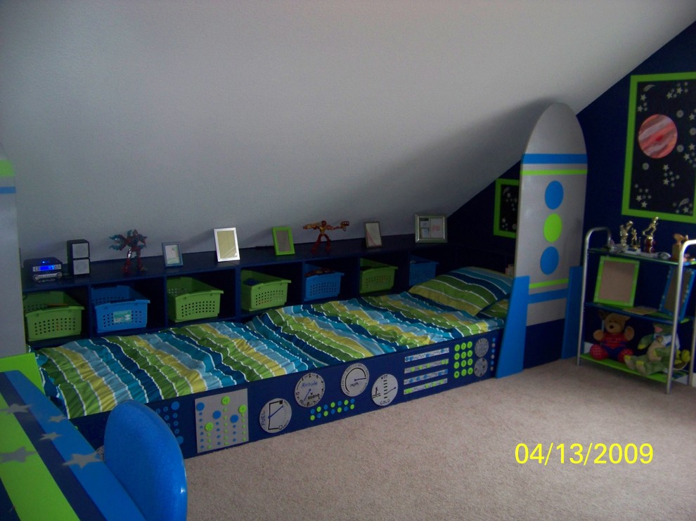 This is an example of an eclectic kids' bedroom in Kansas City.
