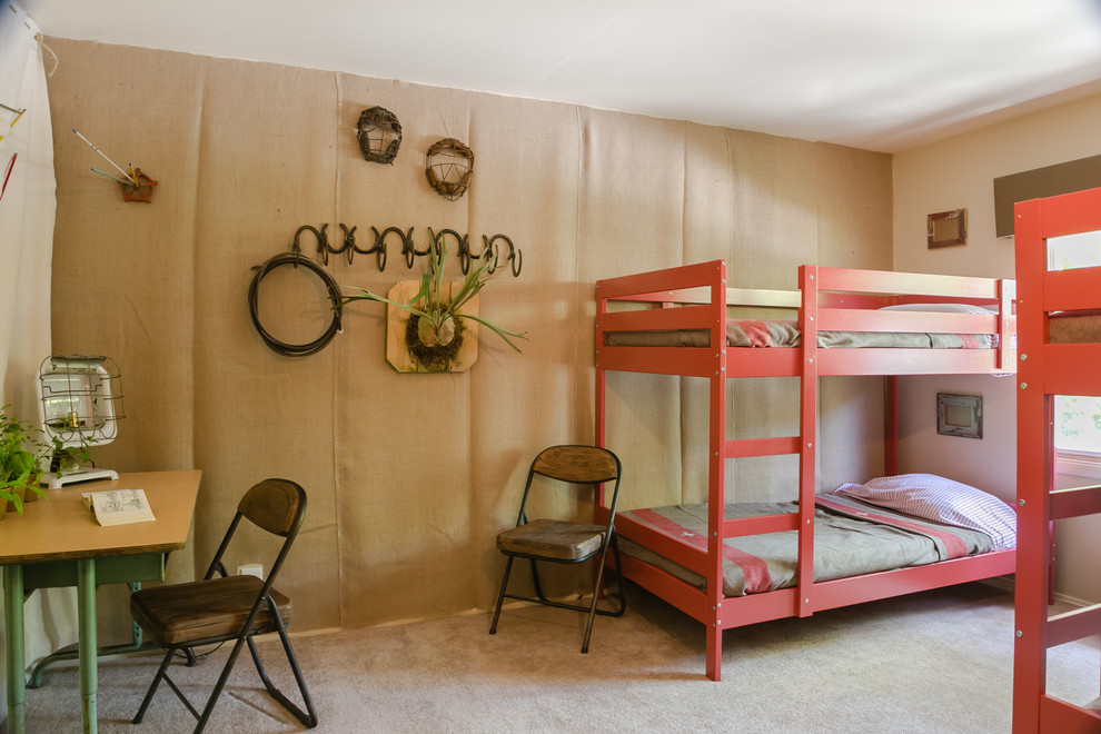 Diseño de dormitorio infantil de 4 a 10 años tradicional renovado con moqueta